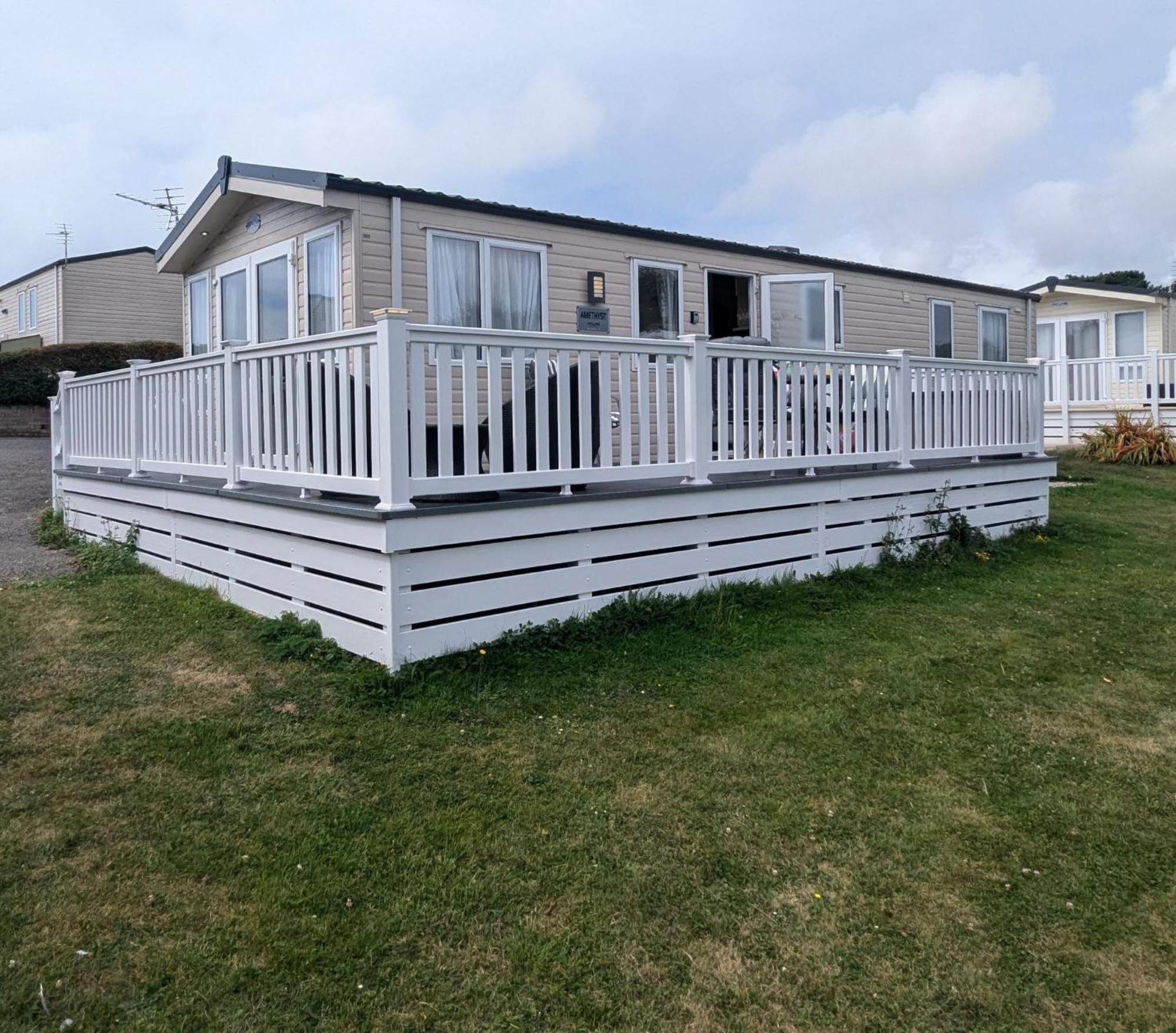 Lovely Bright And Airy Caravan On The 5 Star Shorefield Country Park Entertainment Passes Included Milford on Sea Bagian luar foto